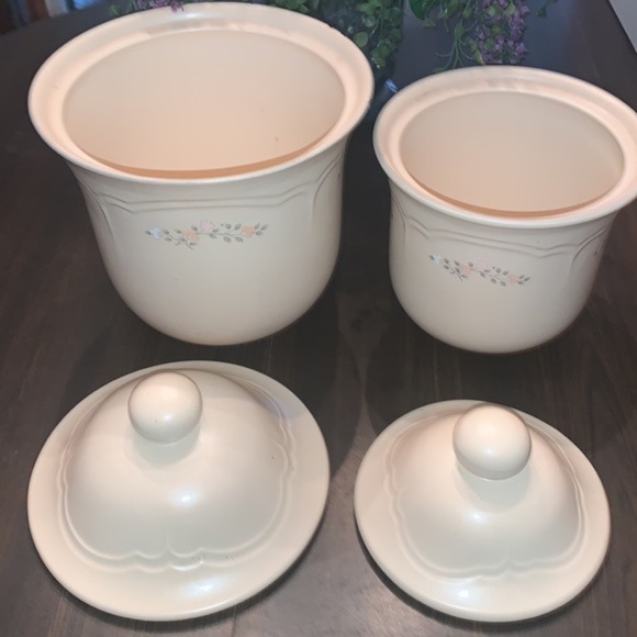 Pfaltzgraff Canisters  3 quart and 1 quart - Picture 4 of 10